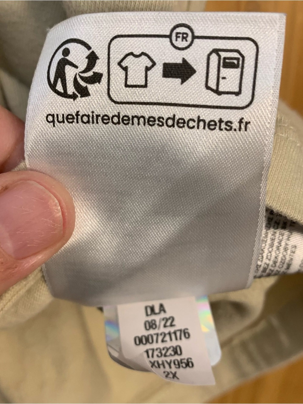 The North Face Men’s XXL Glitched Logo Tee Orange/Black Front Small Logo on Back - Picture 7 of 11